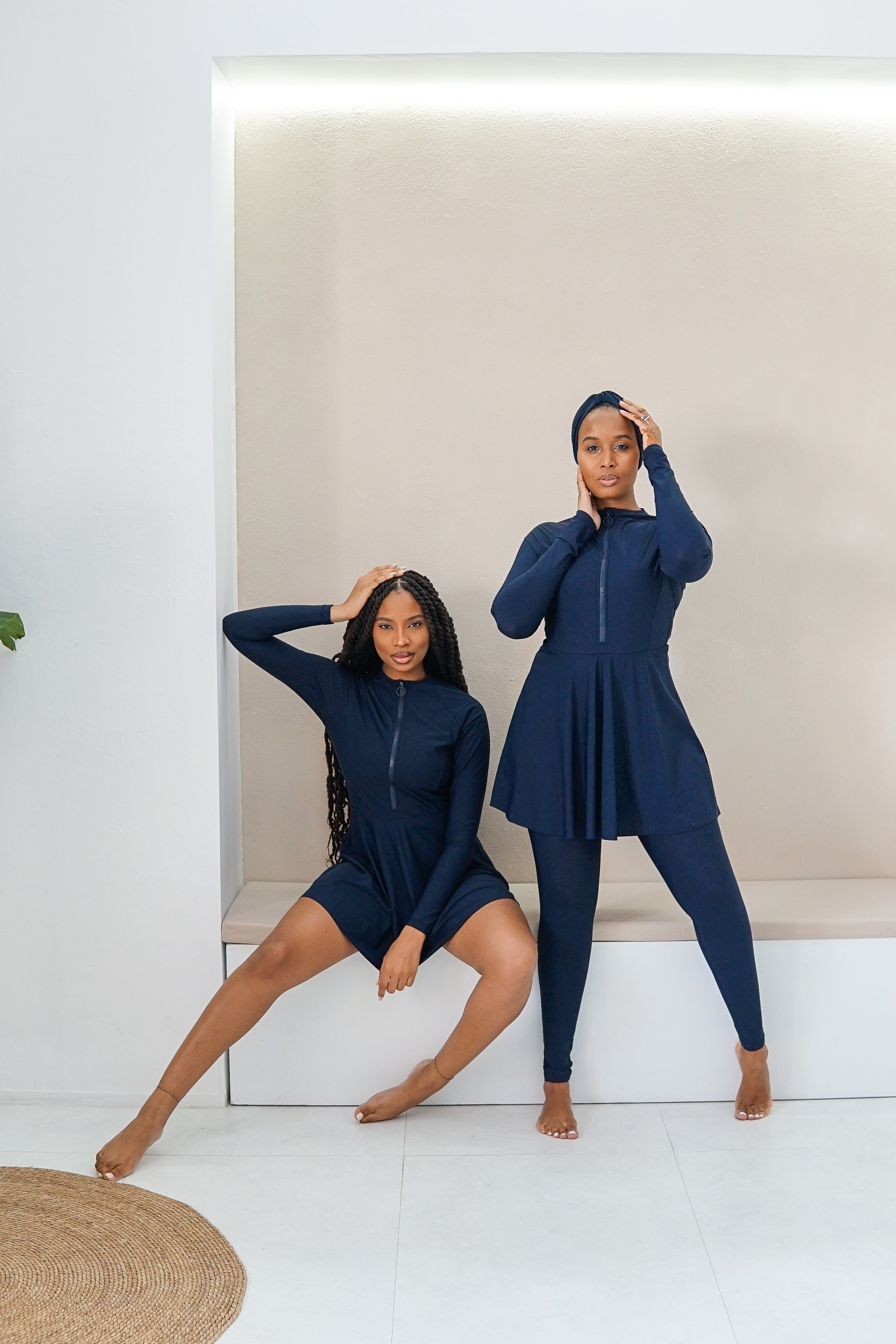 ALIA Long Sleeve- Navy