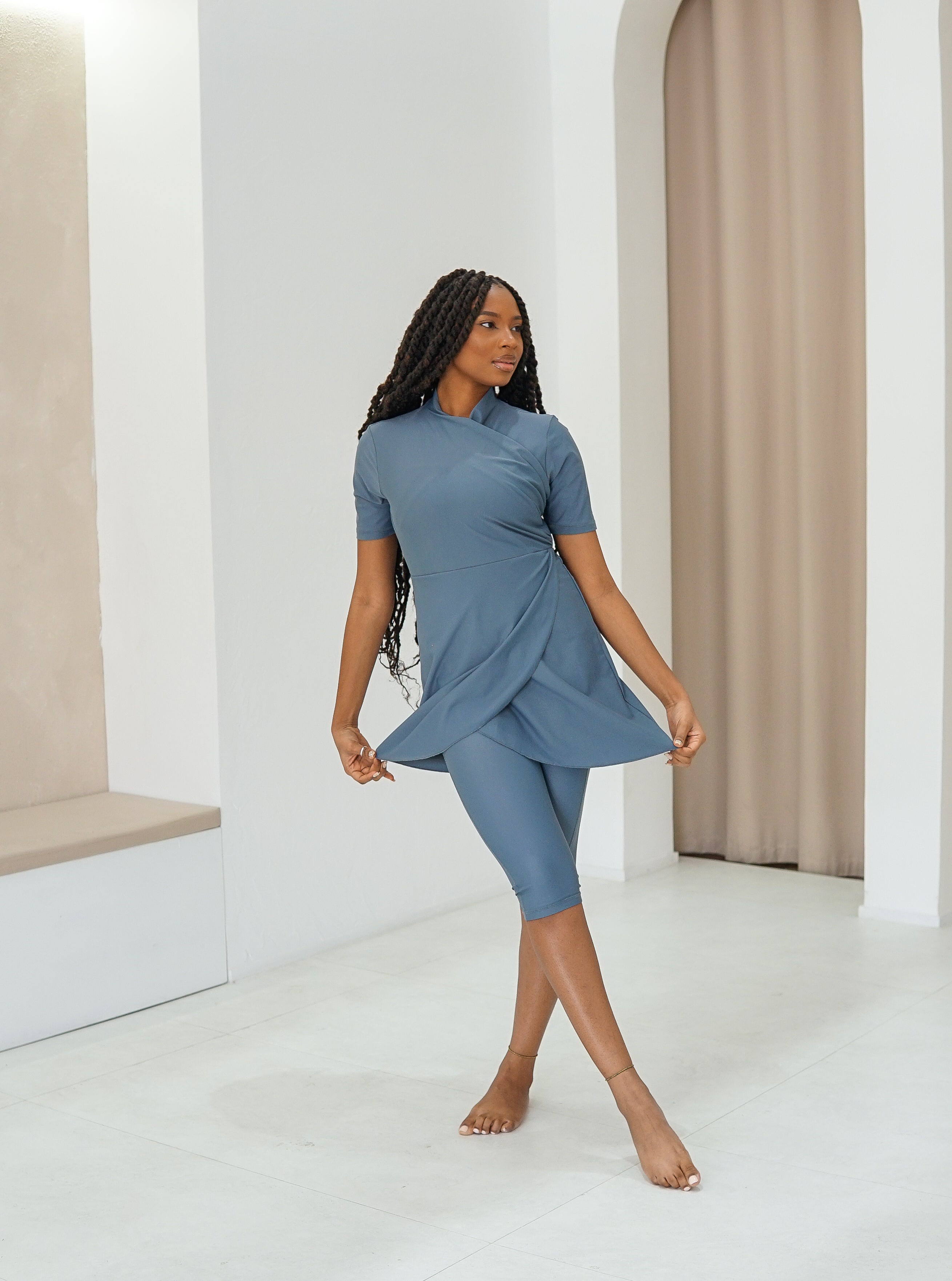 THALYA- Pearl Grey